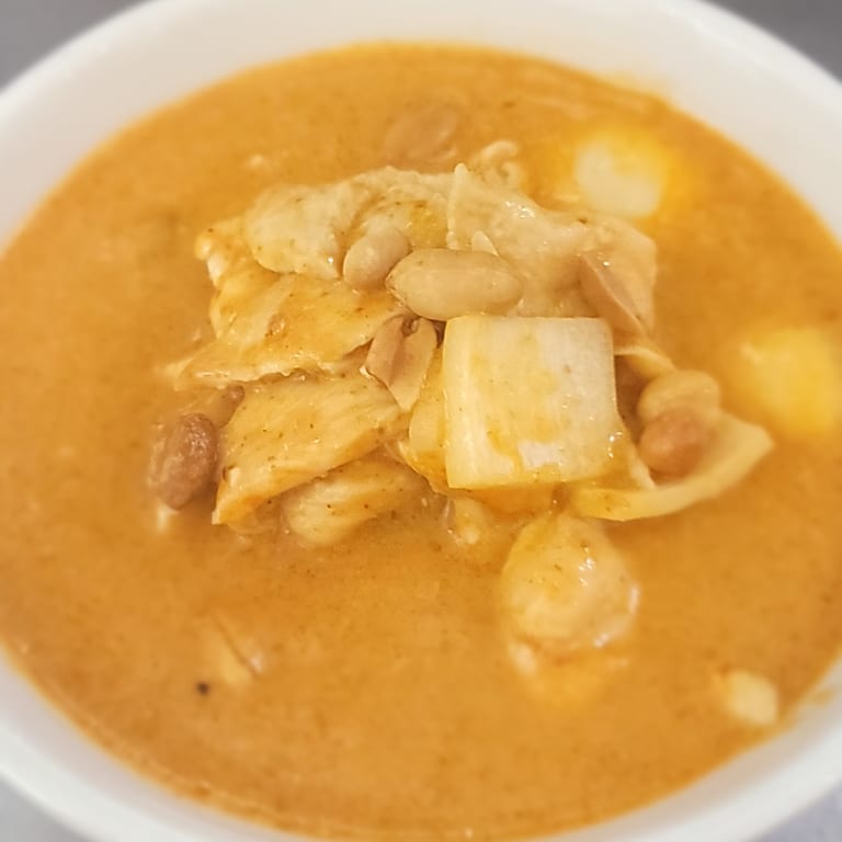 Delicious Curry Creations: Thai, Sushi, and More