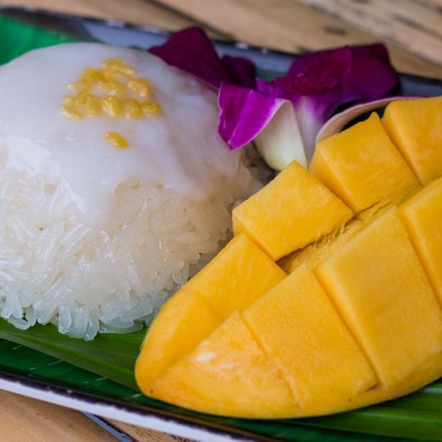 Mango with Sweet Sticky Rice.