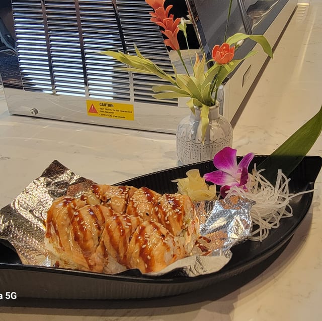 Salmon Baked Roll.